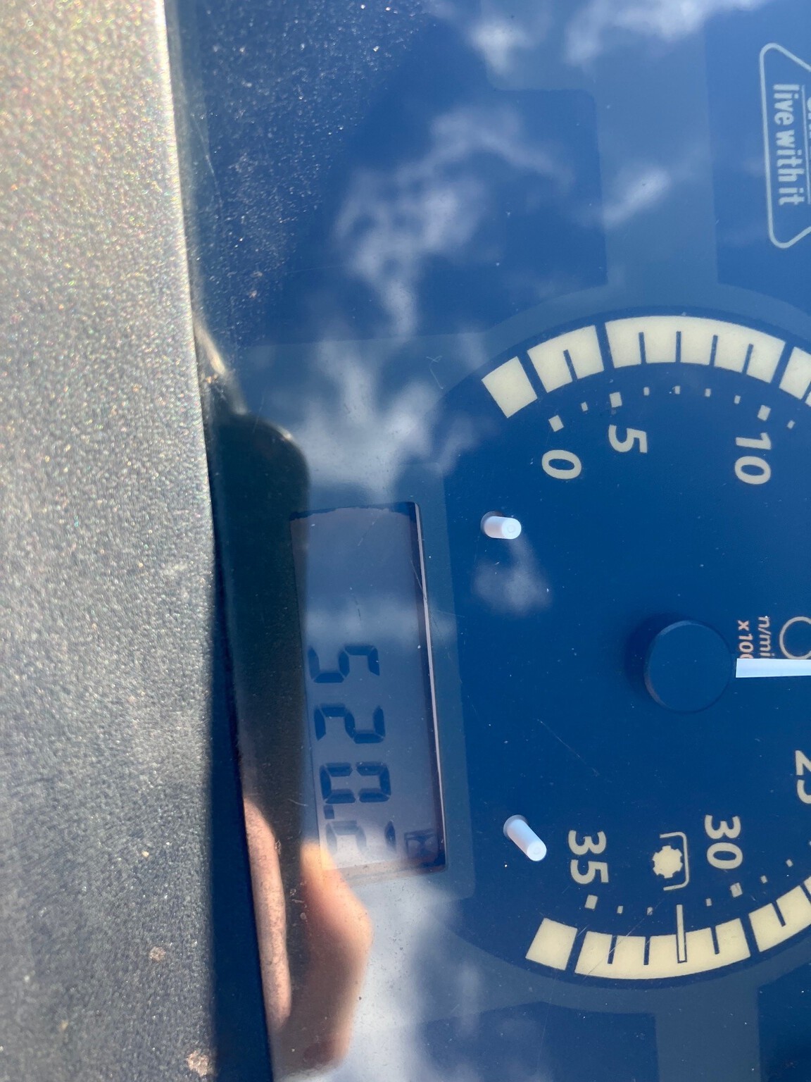 2014 John Deere 1025R Image 6