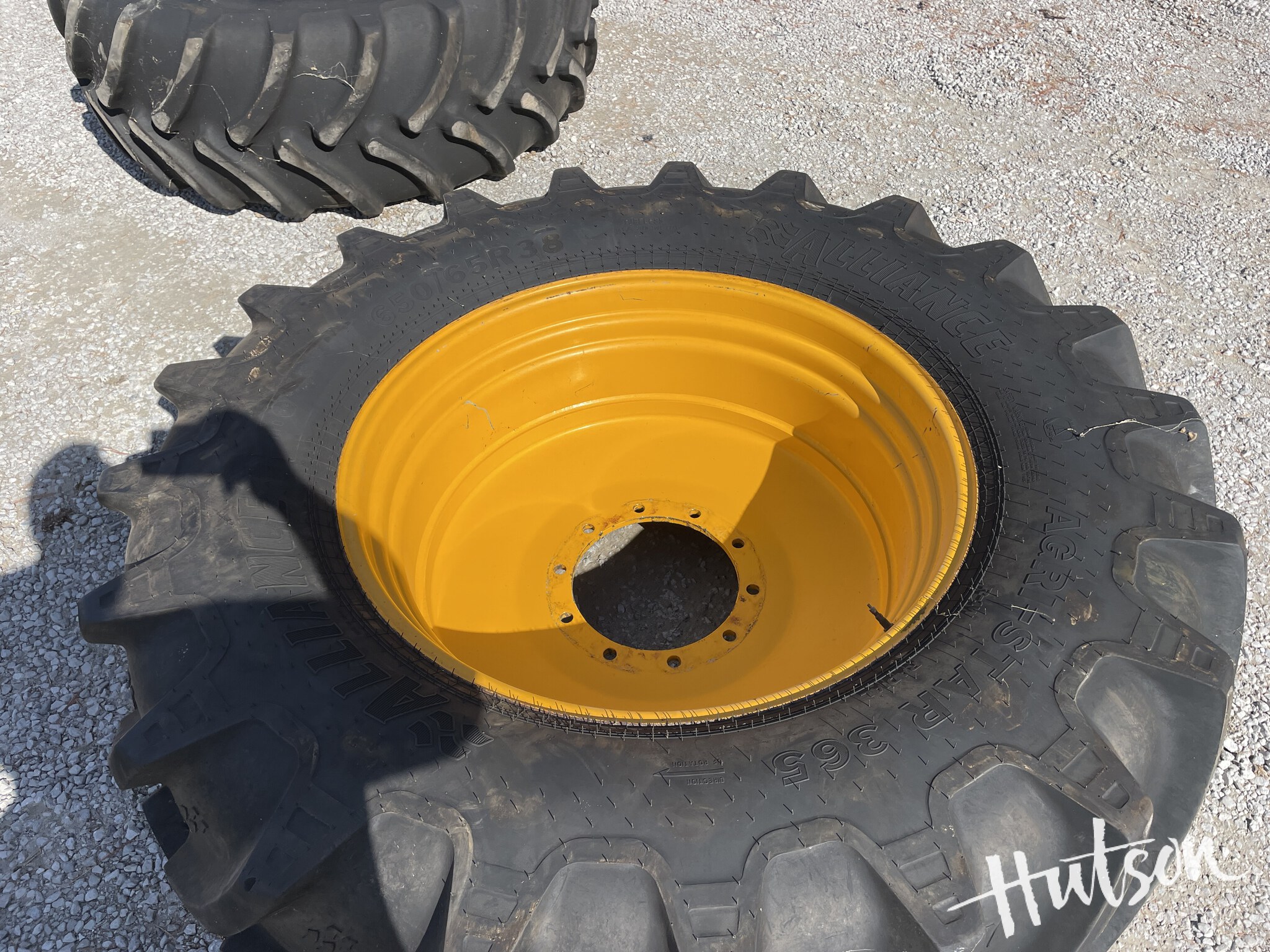 2021 Firestone 650/65R38