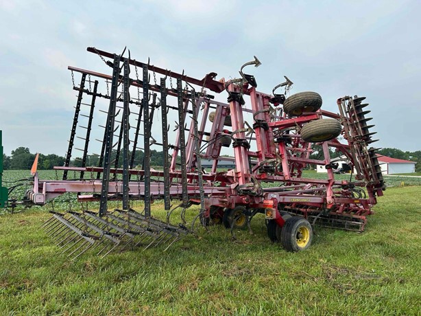 2010 Sunflower 6333 Image 1