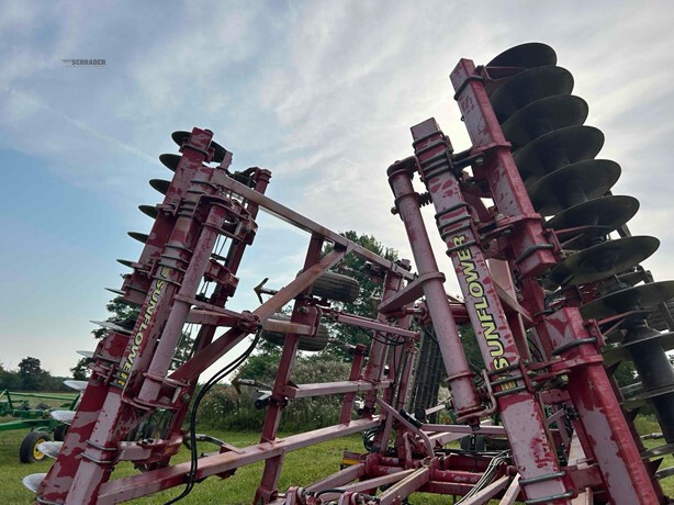 2010 Sunflower 6333 Image 7