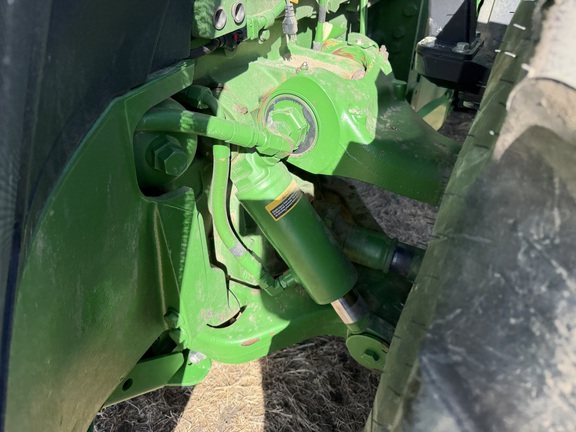 2025 John Deere 8R 340 - Photo11