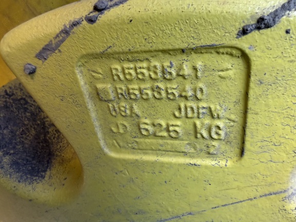 2025 John Deere 8R 340 - Photo16