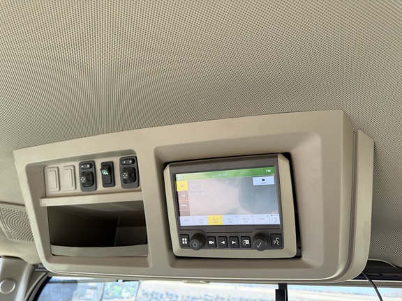 2025 John Deere 8R 340 - Photo32