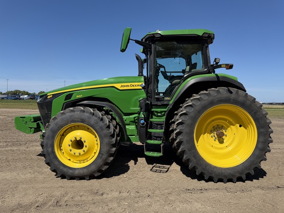 2025 John Deere 8R 340 - Photo6