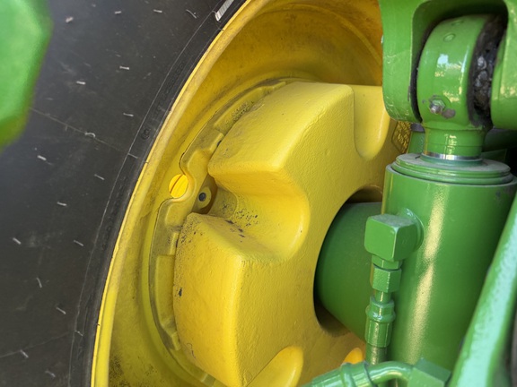 2025 John Deere 8R 340 - Photo19