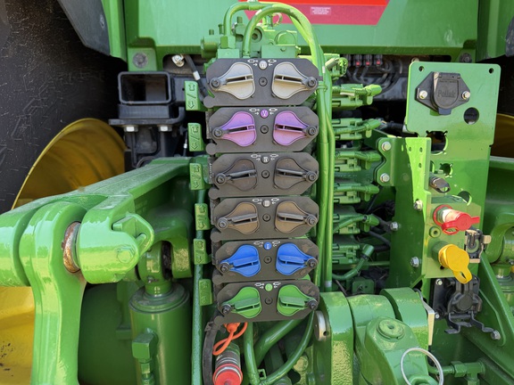 2025 John Deere 8R 340 - Photo25