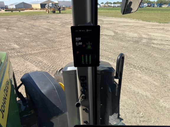 2025 John Deere 8R 340 - Photo35