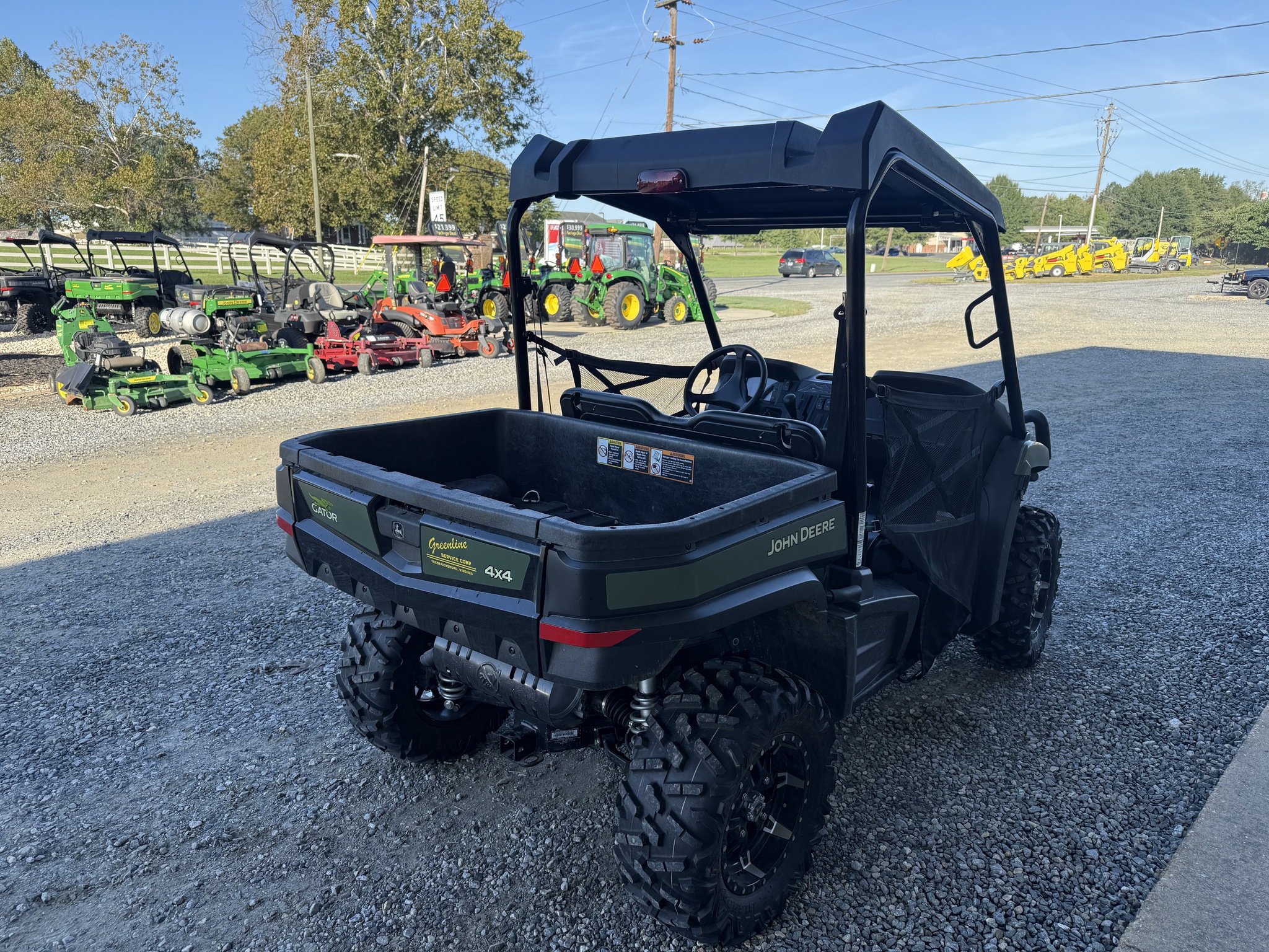 2025 John Deere 590M Image 5
