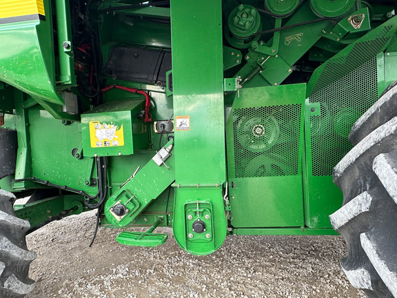 2009 John-Deere 9770 STS