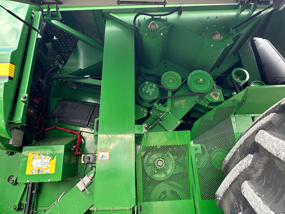 2009 John-Deere 9770 STS