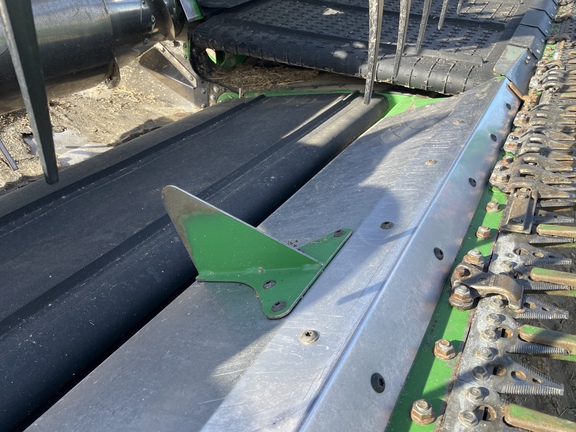 Used 2022 John Deere HD45R Combine Platforms at Horizon Ag & Turf in Vermilion, AB - Photo9