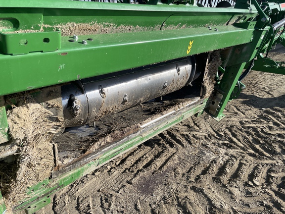 Used 2022 John Deere HD45R Combine Platforms at Horizon Ag & Turf in Vermilion, AB - Photo10
