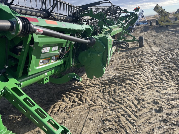 Used 2022 John Deere HD45R Combine Platforms at Horizon Ag & Turf in Vermilion, AB - Photo13
