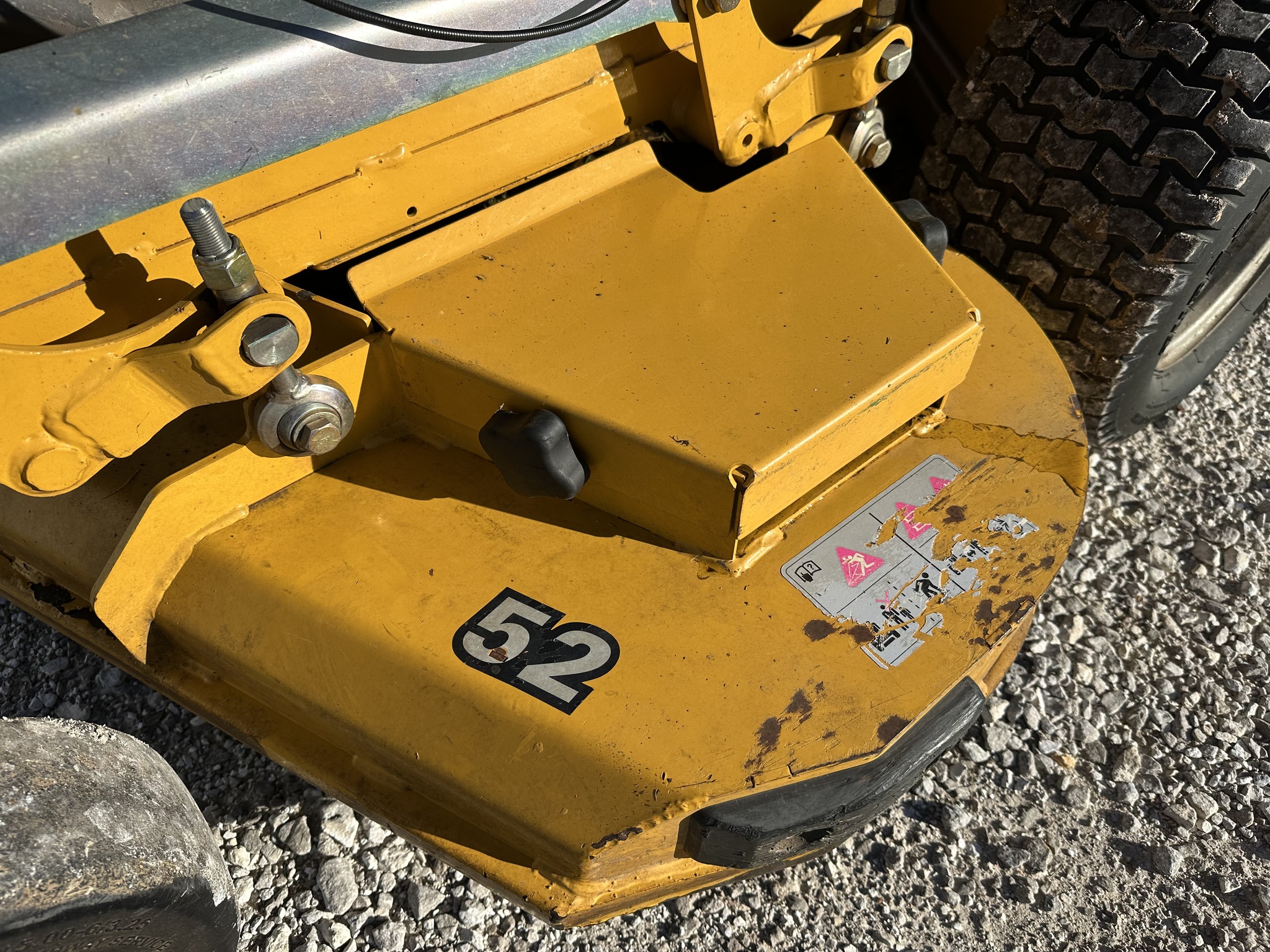  2014 Hustler Super S 52 at Heritage Tractor in Joplin, MO