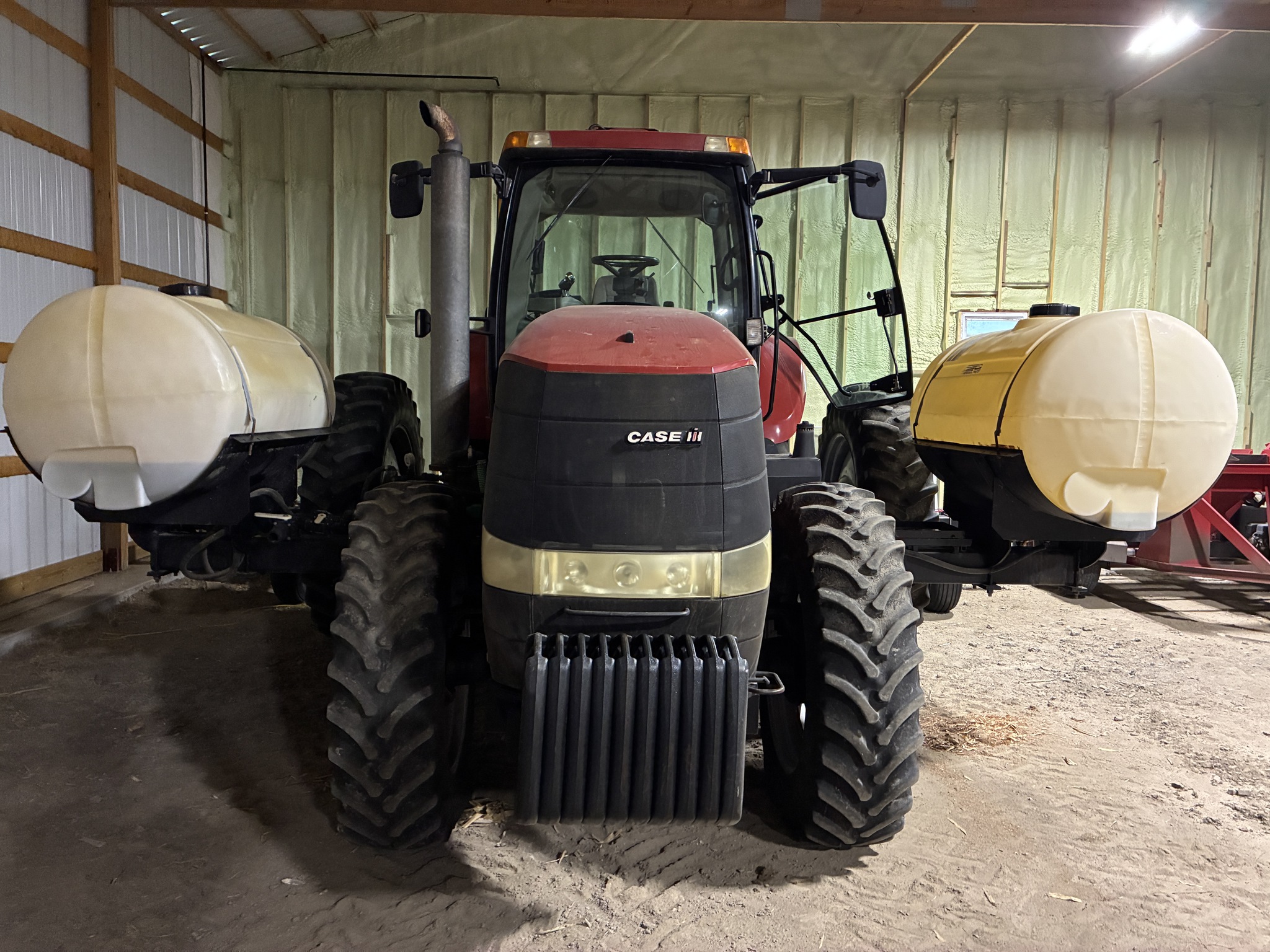 2010 Case IH Magnum 180 Image 2