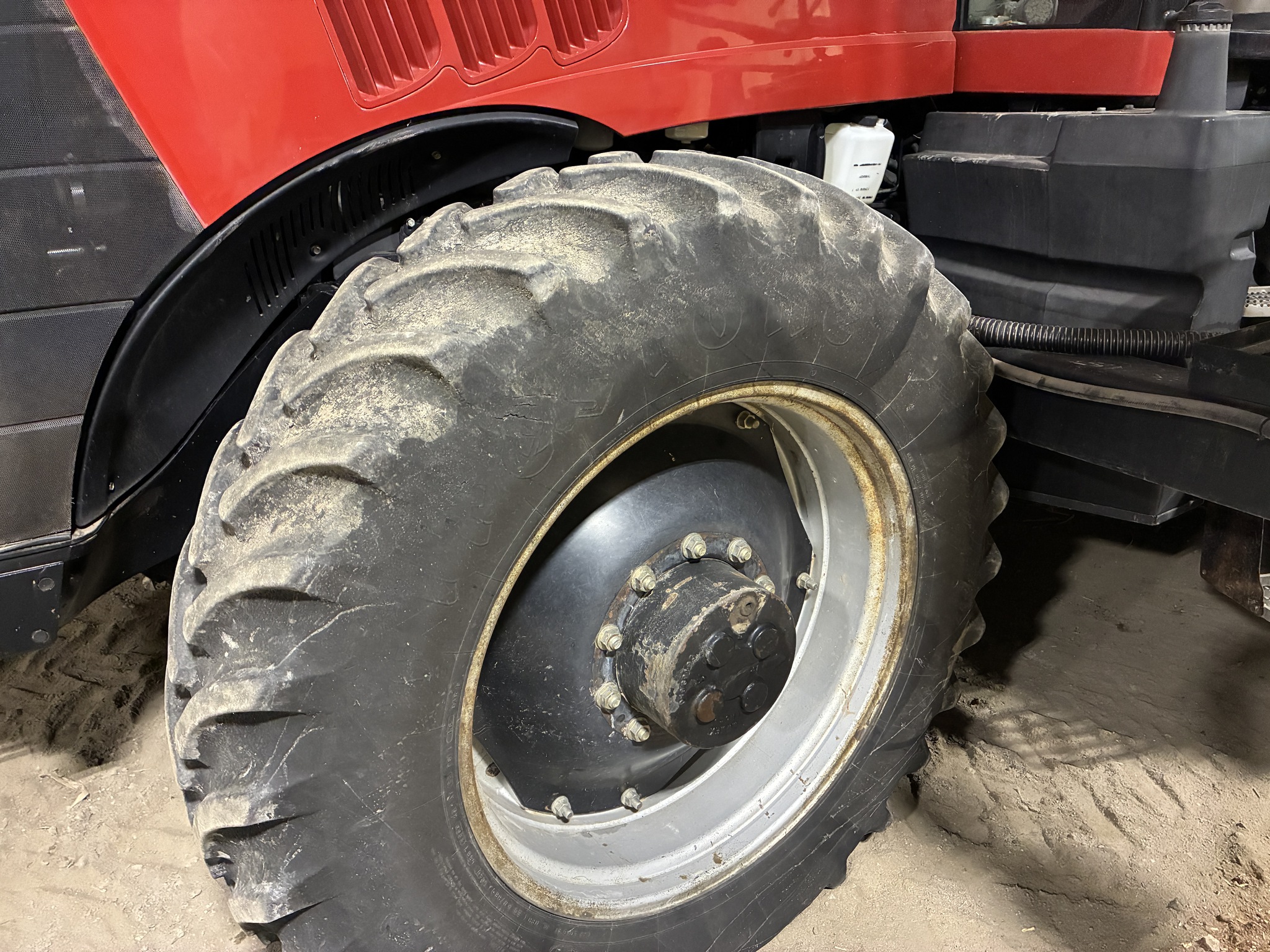 2010 Case IH Magnum 180 Image 10