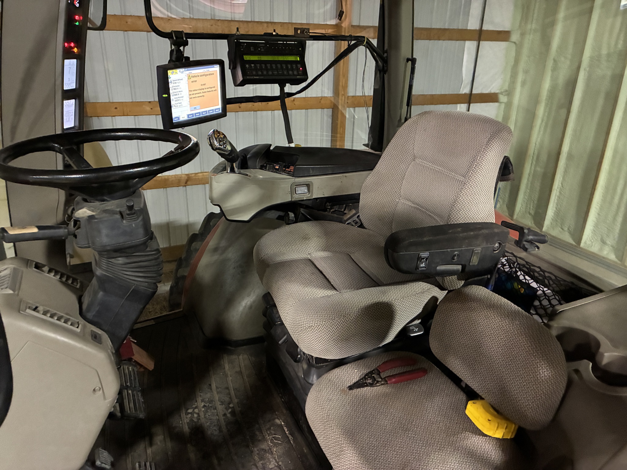 2010 Case IH Magnum 180 Image 11