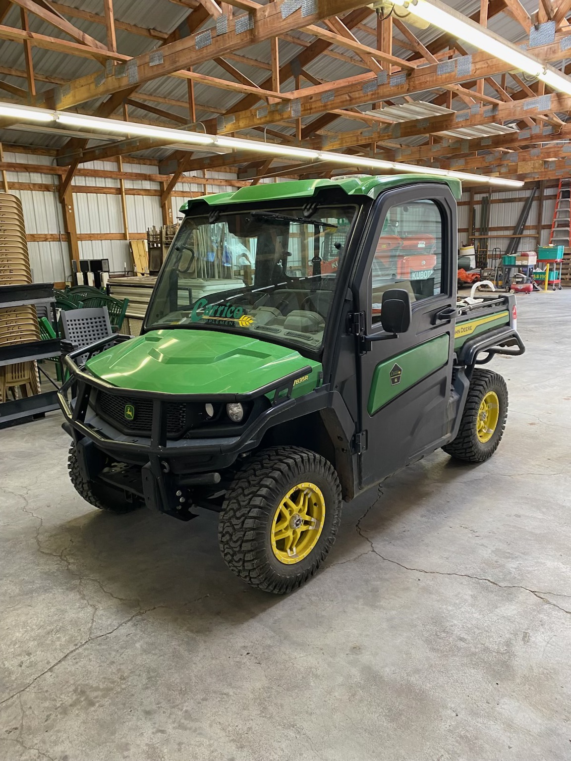 2023 John Deere XUV 835R Image 2
