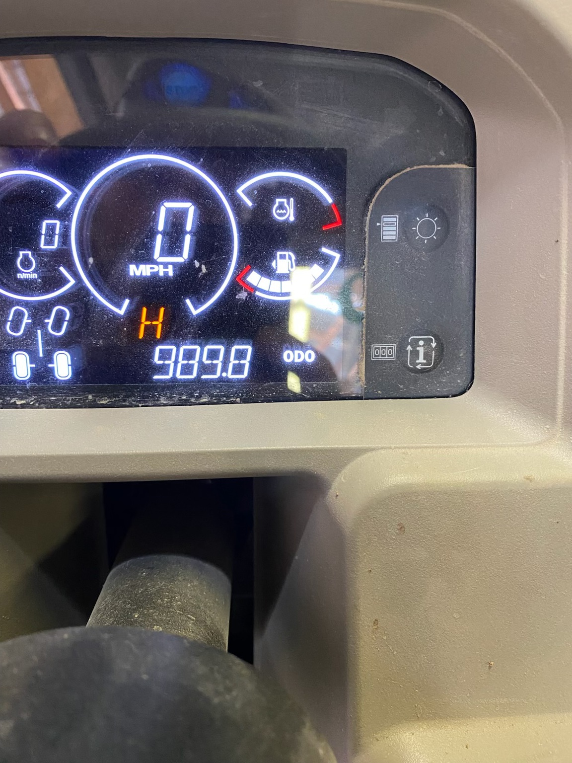 2023 John Deere XUV 835R Image 9