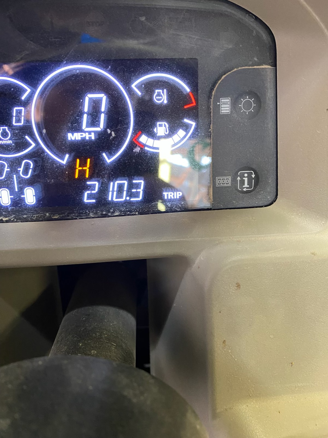 2023 John Deere XUV 835R Image 8