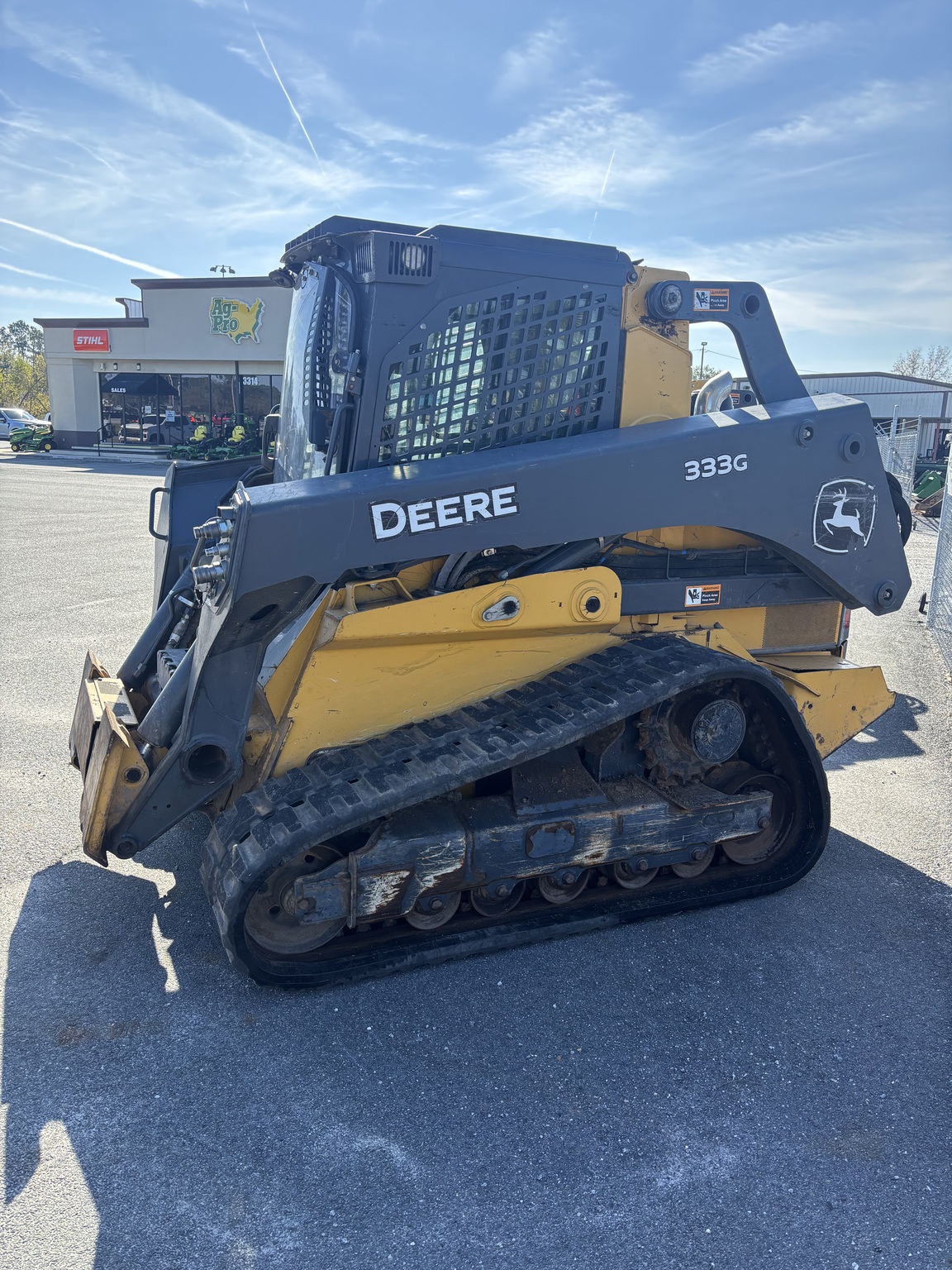 2021 John Deere 333G Image 1