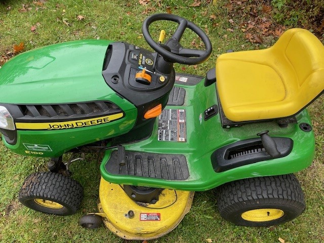 2020 John Deere E120 Image 2