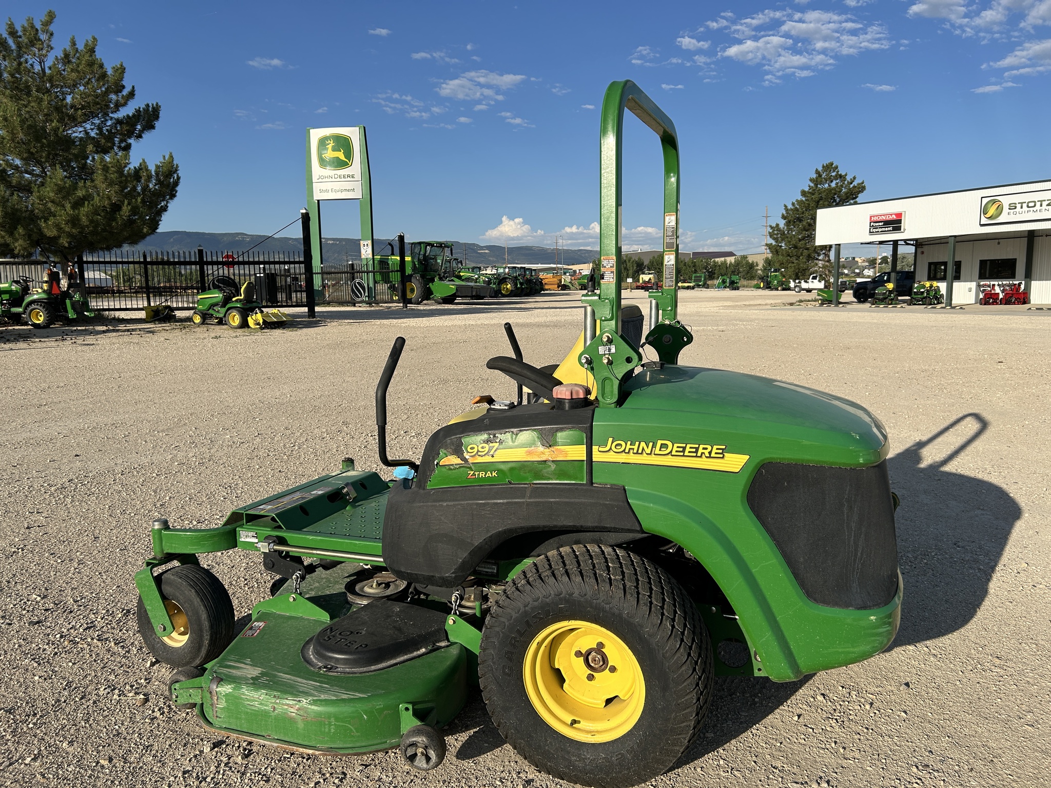 2009 John Deere 997 Image 2
