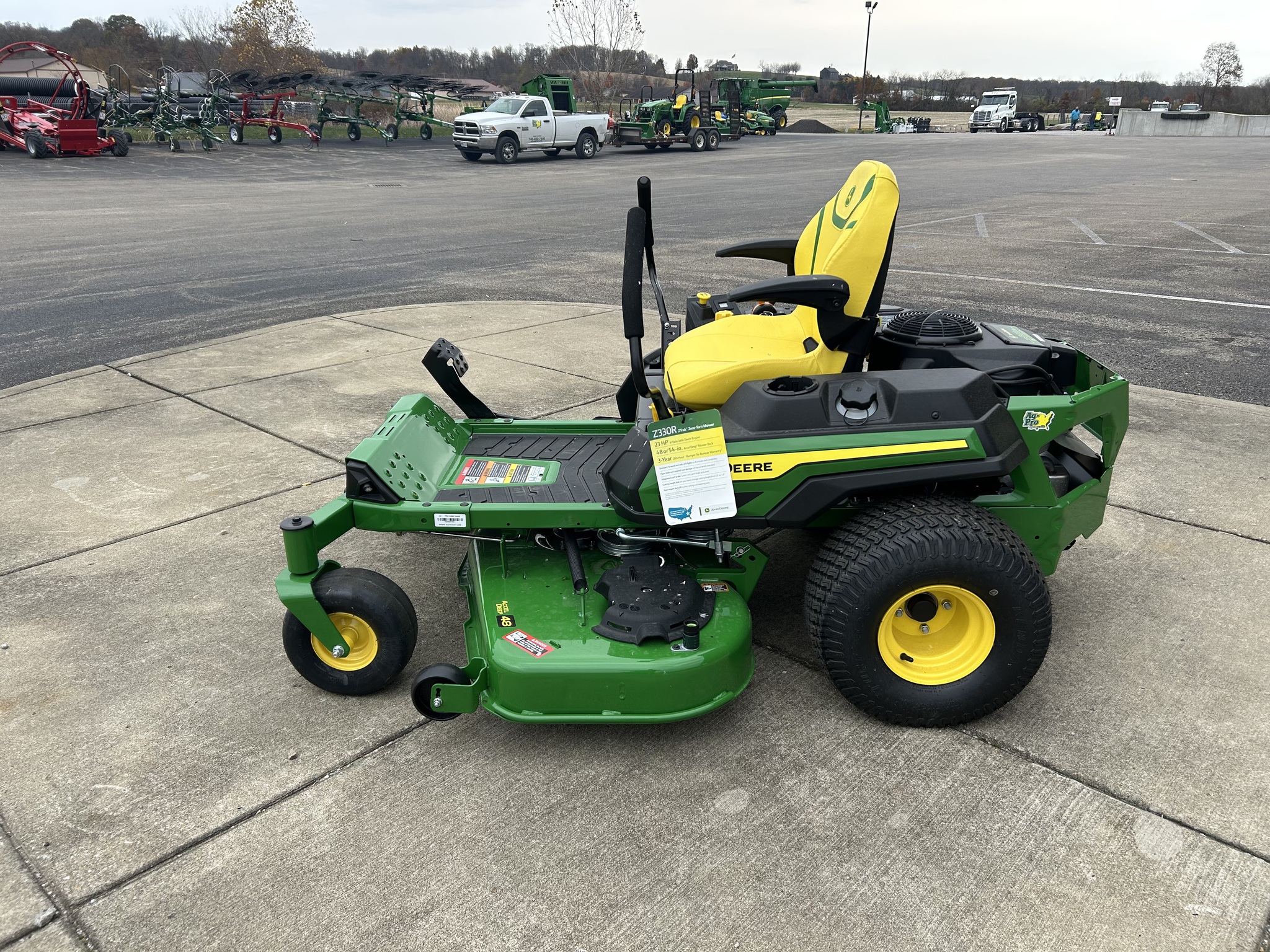 2025 John Deere Z330R Image 2