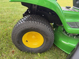 Used 2025 John Deere X330 Lawn & Garden Tractors at Koenig Equipment in Tipp City, OH - Photo11