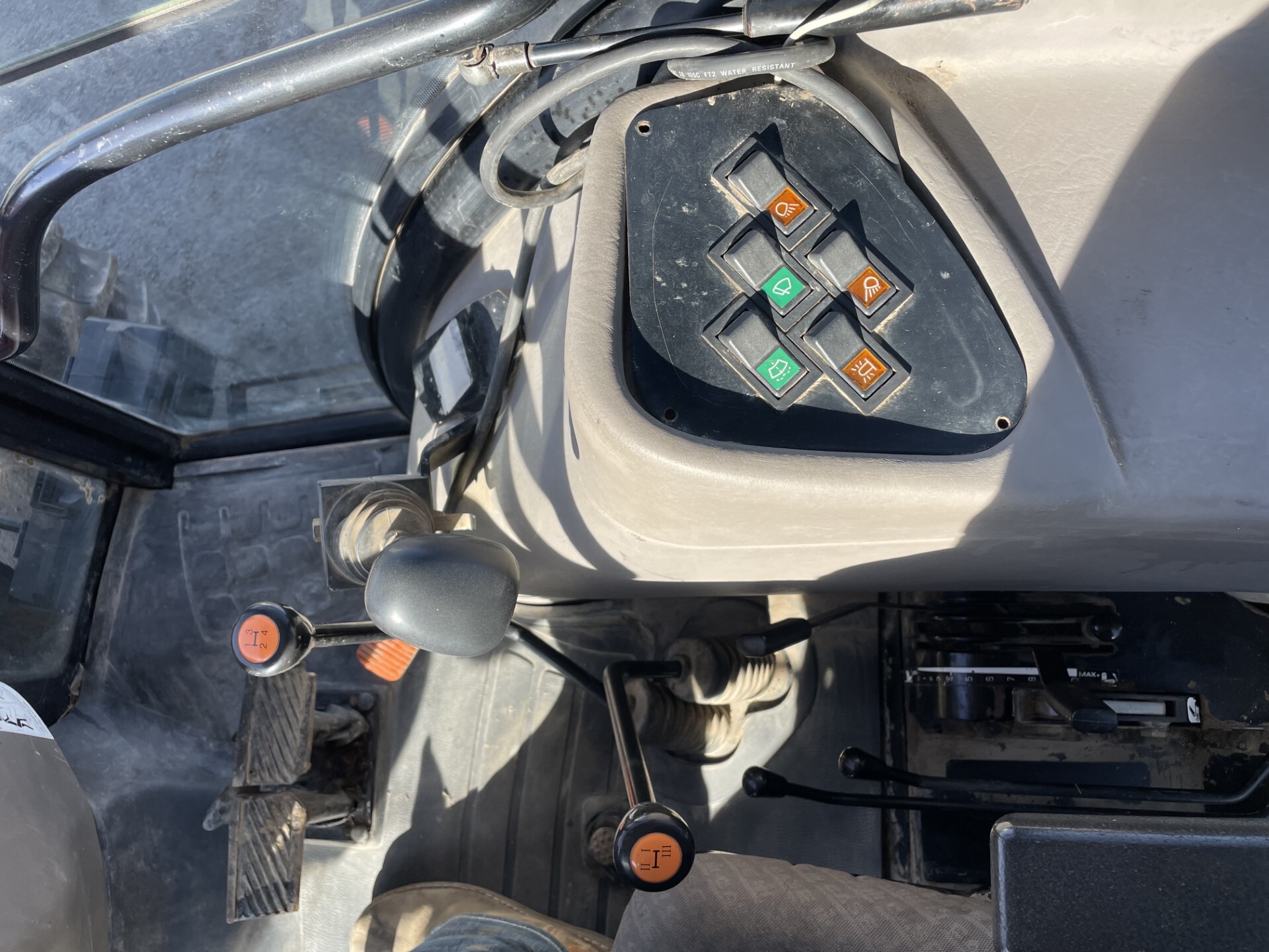 2006 Case IH JX95 Image 33