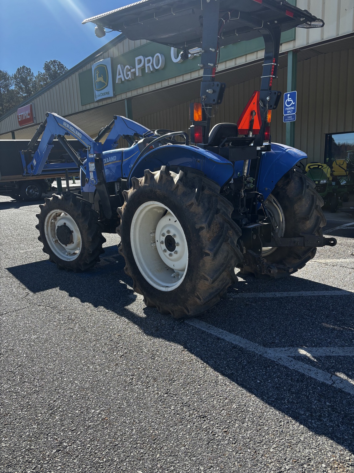 2018 New Holland Workmaster 60 Image 2