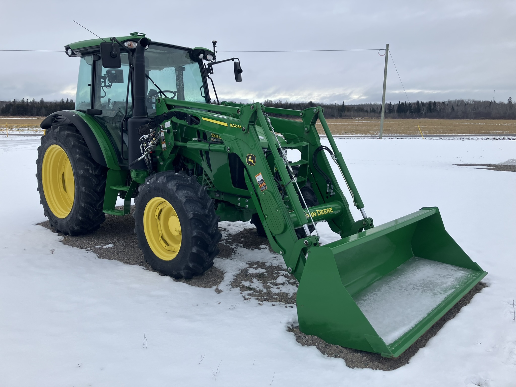 2023 John Deere 5105M Image 2