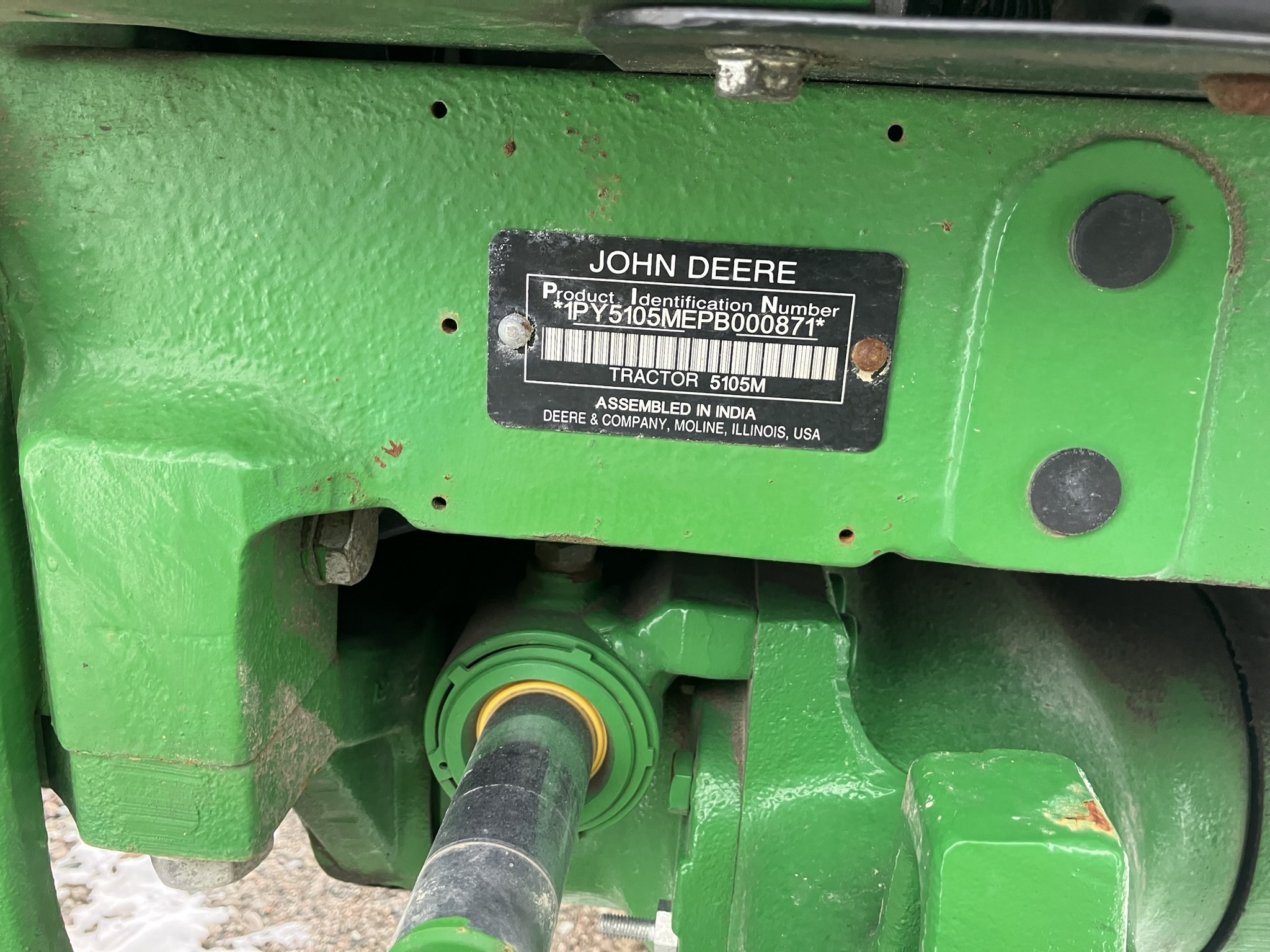 2023 John Deere 5105M Image 11