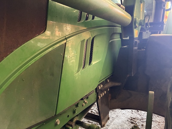 2015 John Deere 6215R (8th thumbnail)
