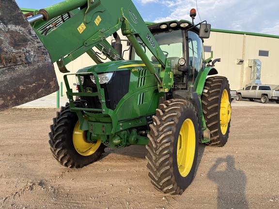 2015 John Deere 6215R (2nd thumbnail)