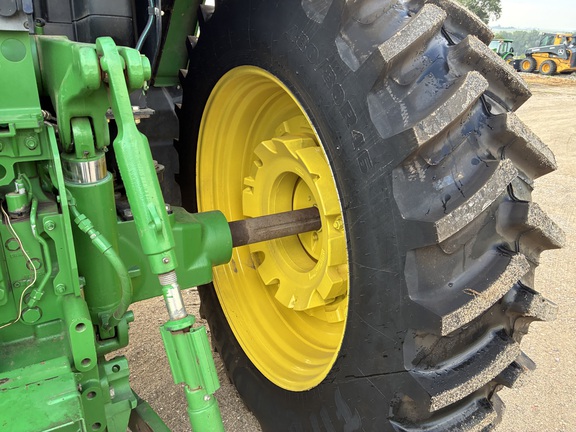 2015 John Deere 6215R (14th thumbnail)