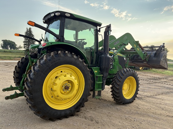 2015 John Deere 6215R (5th thumbnail)