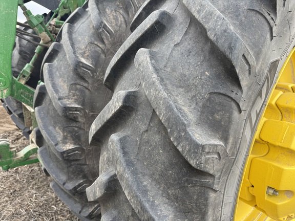 Photo of 2023 John Deere 8R 370