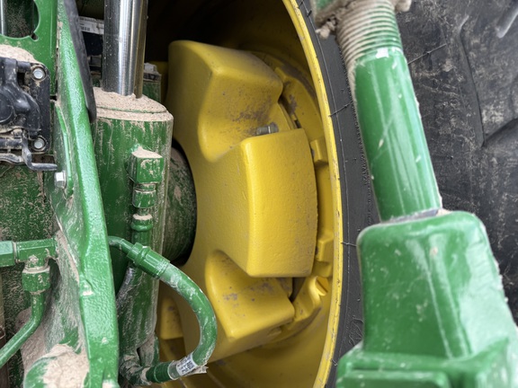 Photo of 2023 John Deere 8R 370