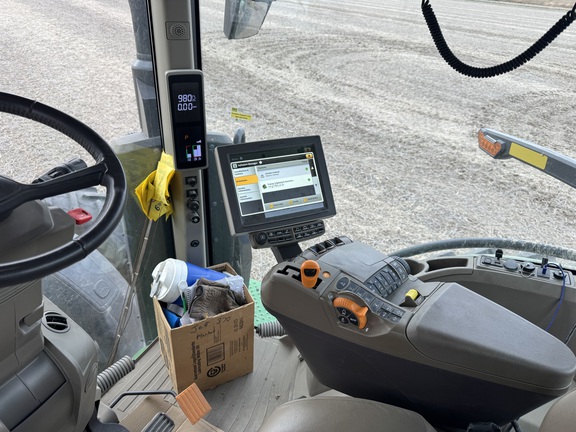 Photo of 2023 John Deere 8R 370