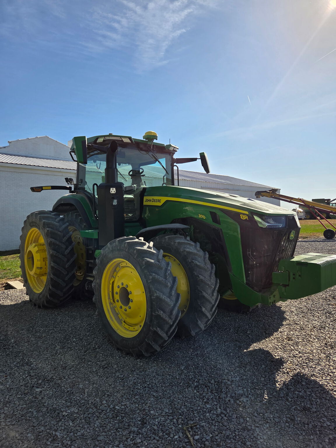 2023 John Deere 8R 370