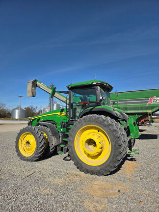 Photo of 2023 John Deere 8R 370