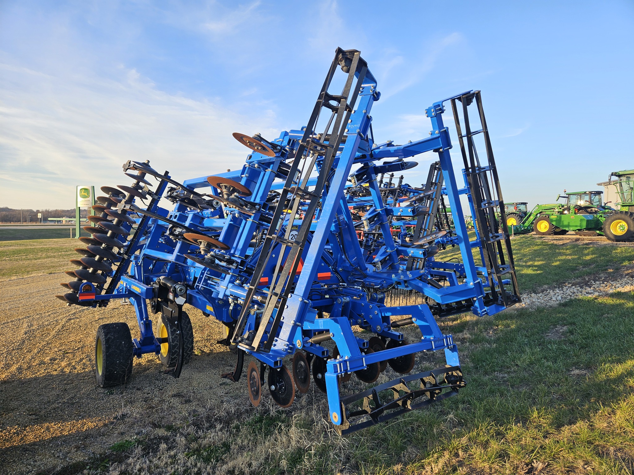 2024 Landoll 2411 Weatherproofer Image 4