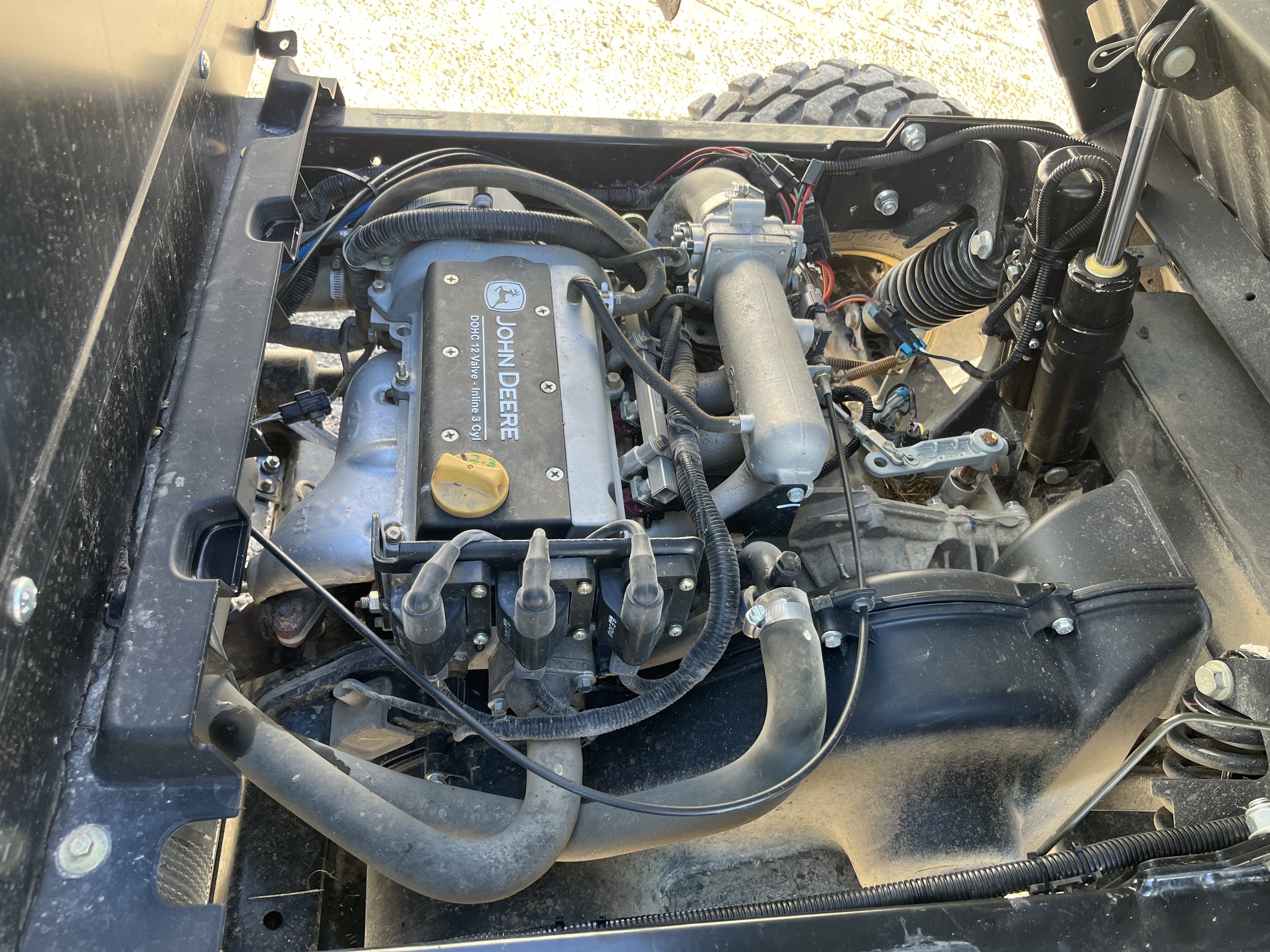  2015 John Deere XUV 825i Power Steering at Heritage Tractor in Atchison, KS