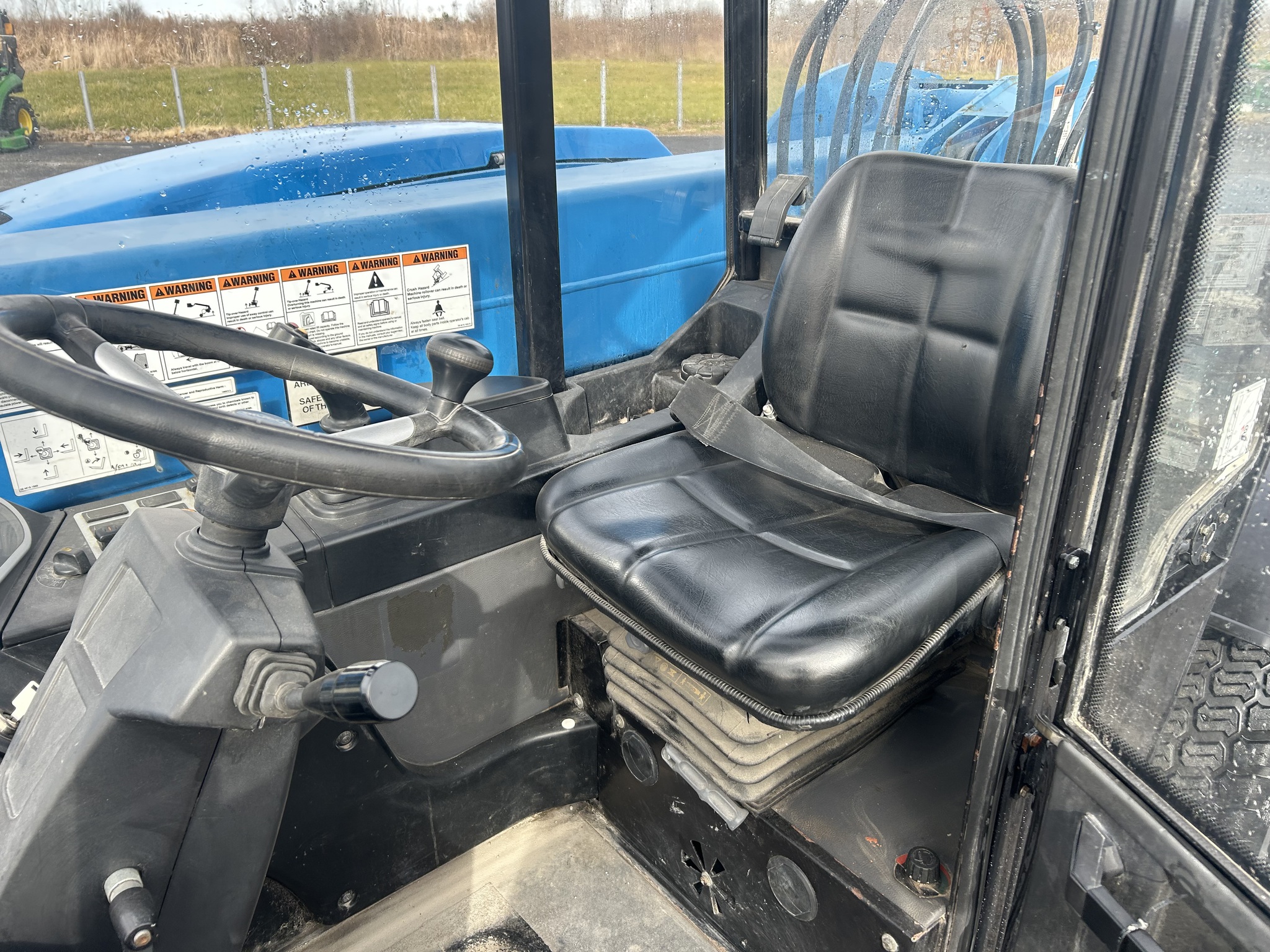 2018 Genie GTH5519 Image 12