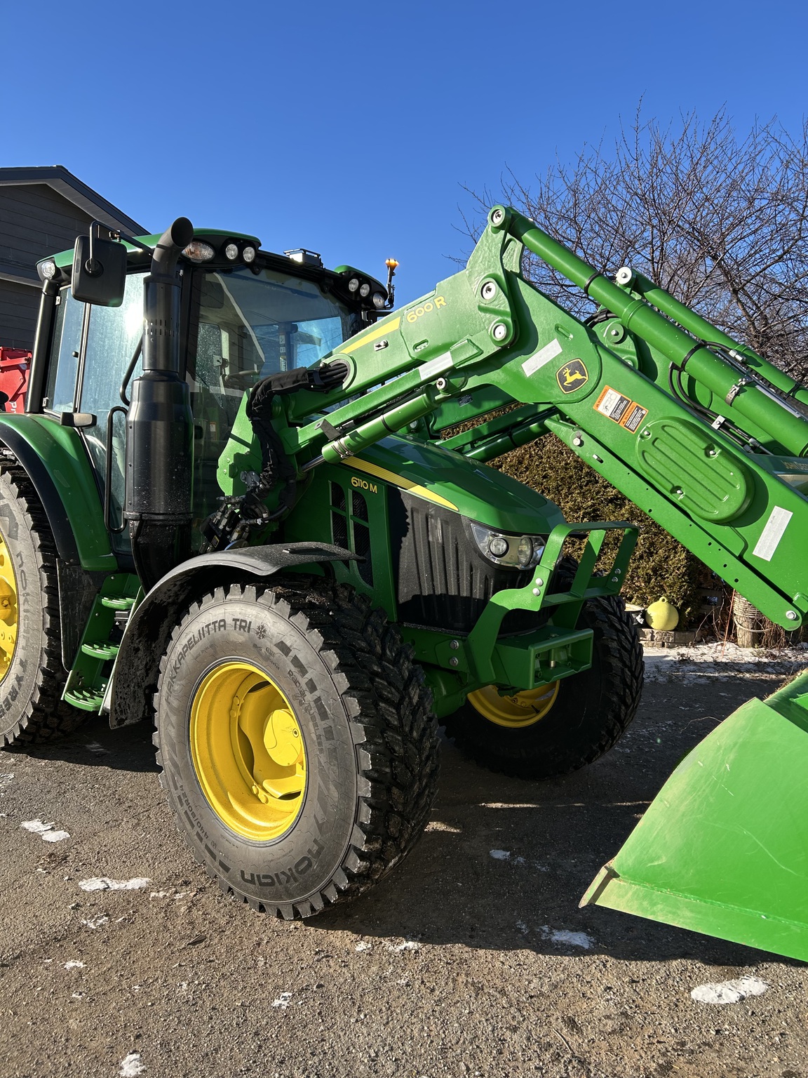 2023 John Deere 6110M Image 3