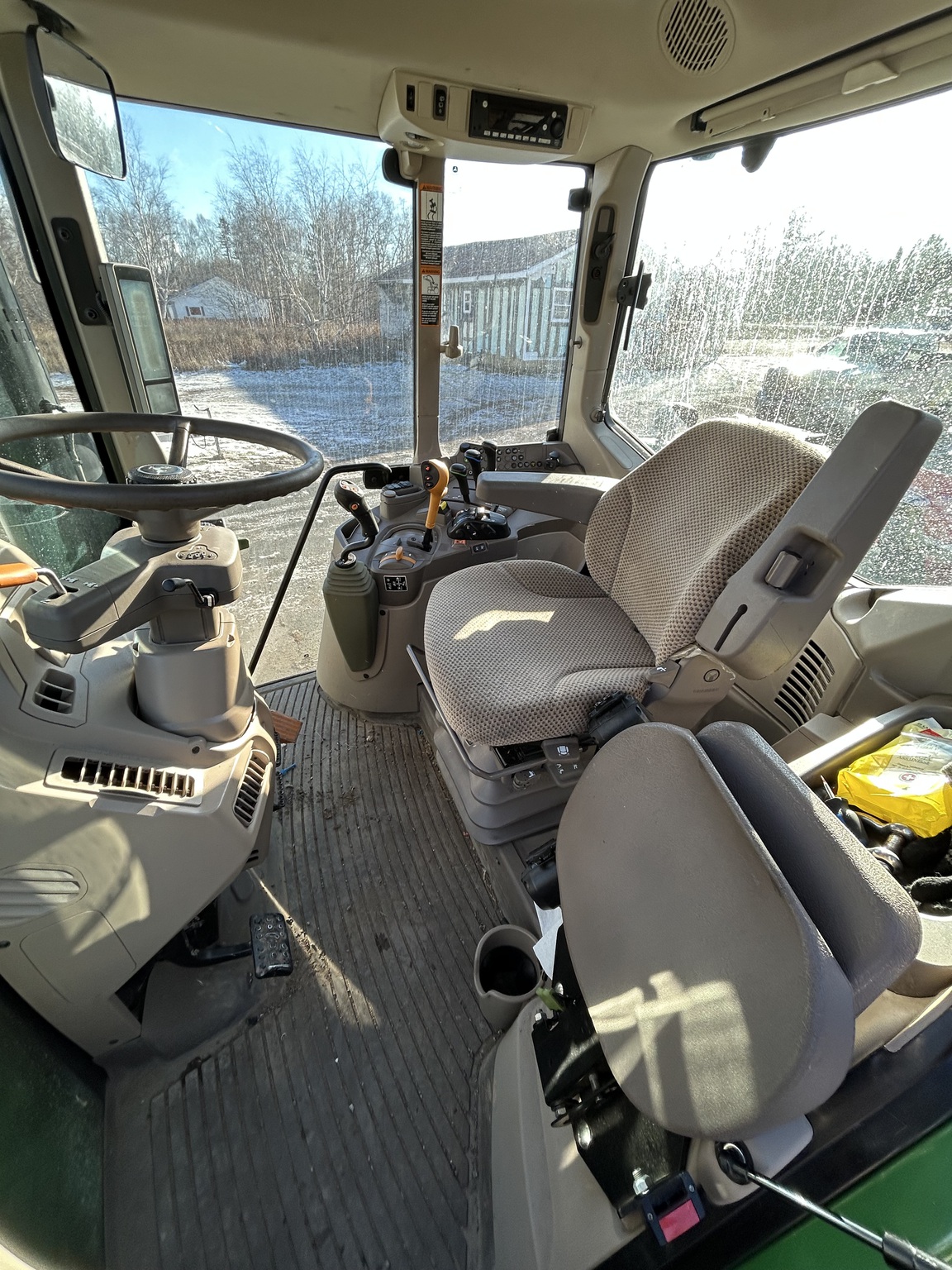 2023 John Deere 6110M Image 31