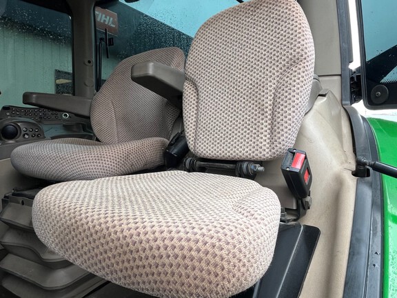 2016 John Deere 6120R-6