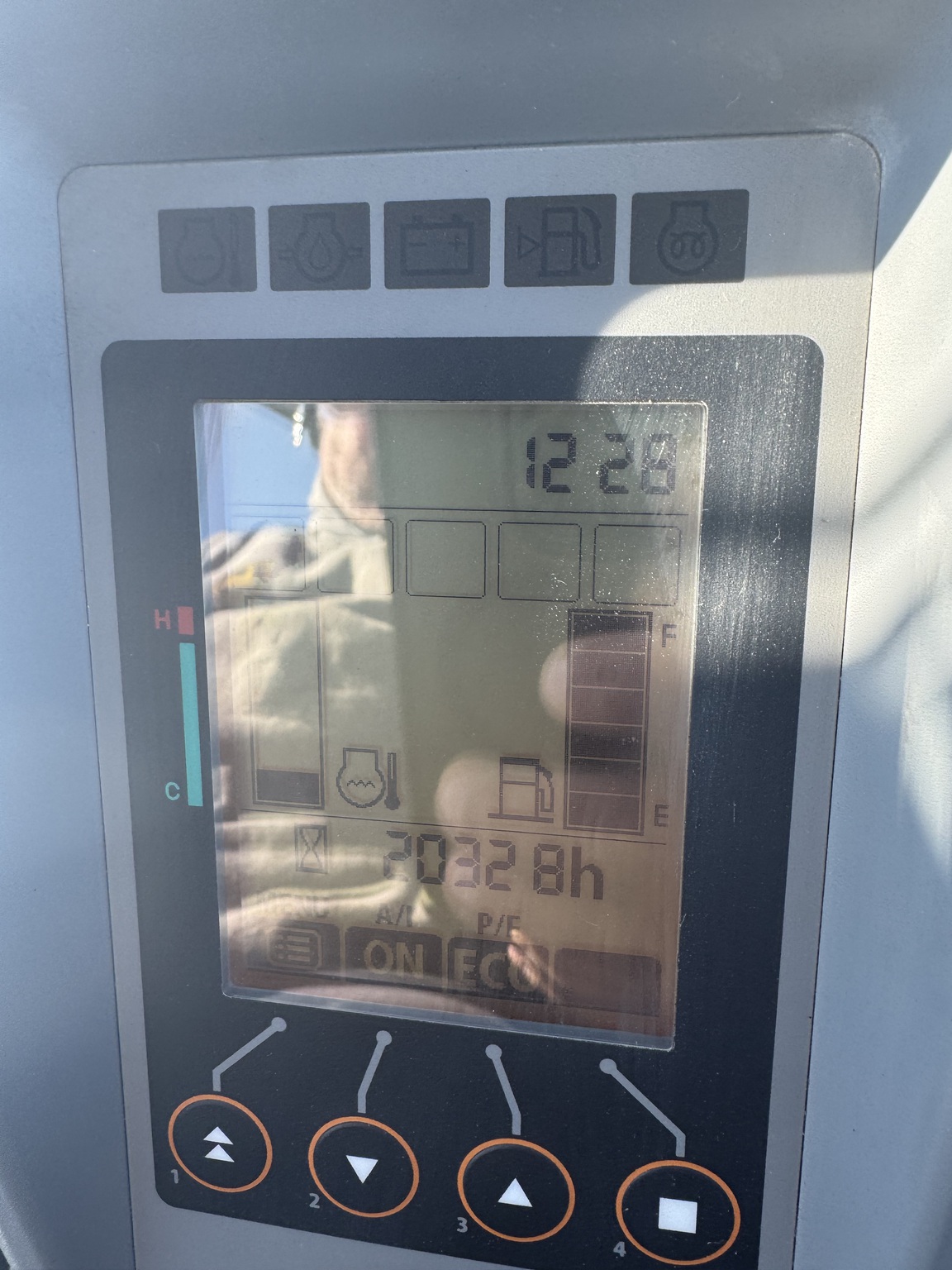 2022 John Deere 50G Image 8