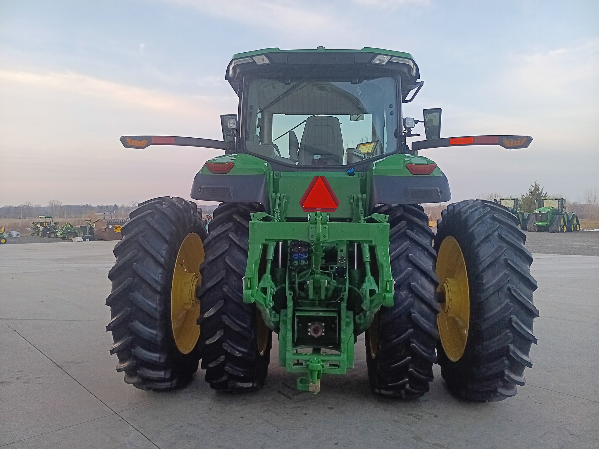 2024 John Deere 8R 230 Image 4